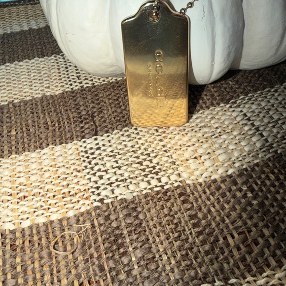 Coach Gold-Tone Bag Charm bag Gang tag - Picture 4 of 5